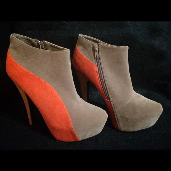 Your perfect fall boots!!🎃❤️ - Picture 2 of 6